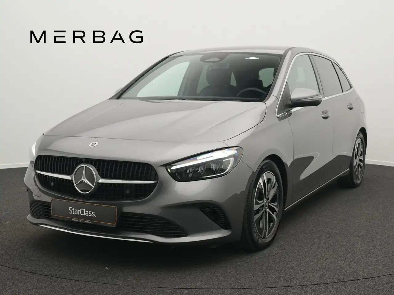 Mercedes-Benz B 180