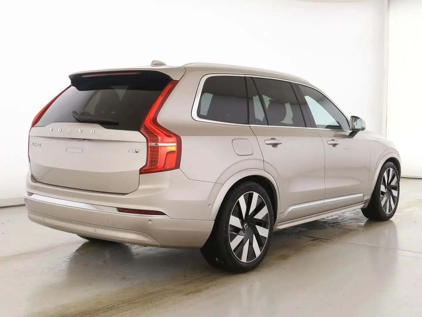 Volvo XC90 T8 Plus Bright Recharge Plug-In Hybrid AWD - 2
