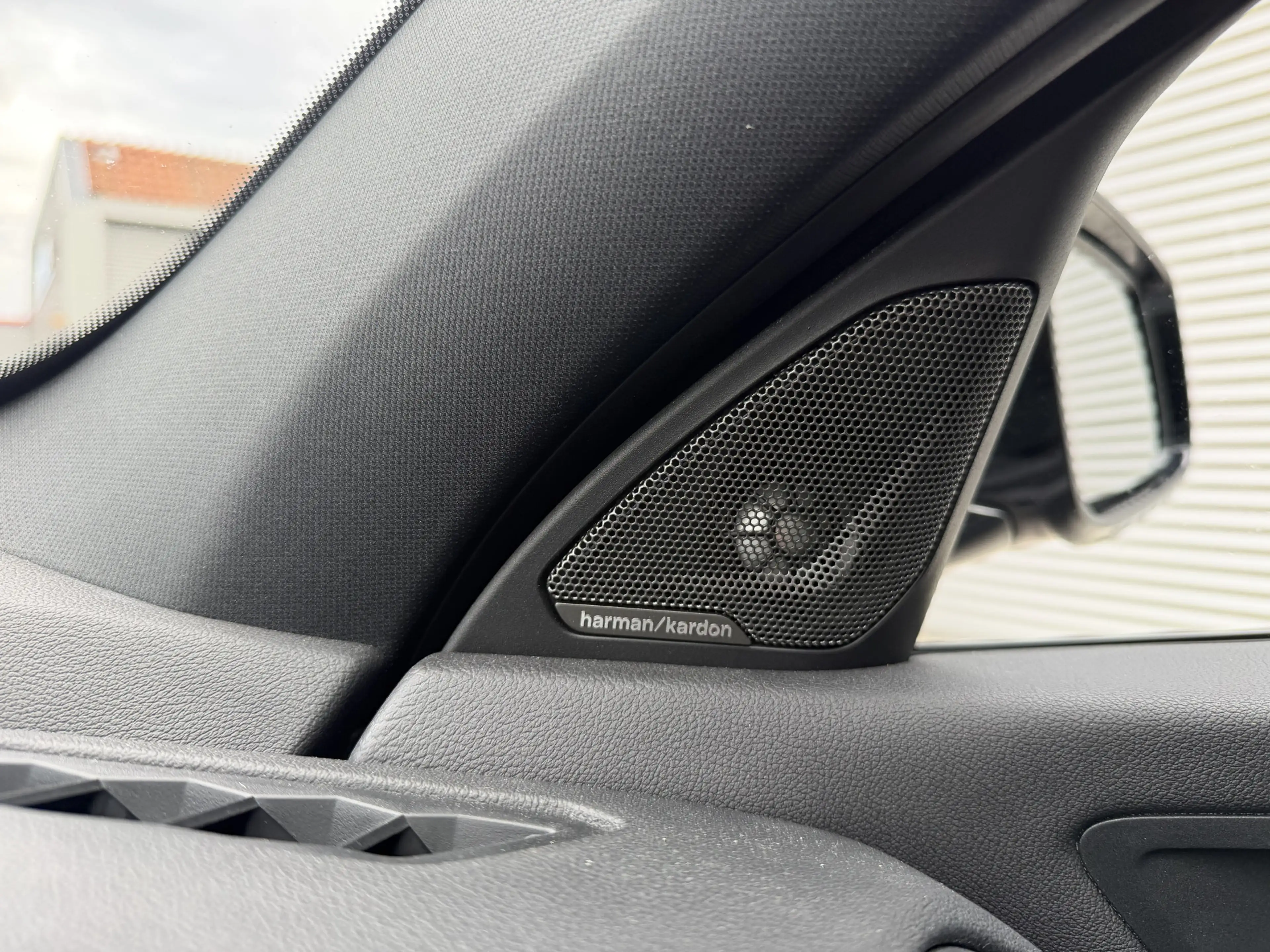 BMW 135 1-serie M135i xDrive High Executive M Sport Pano H — photo 37
