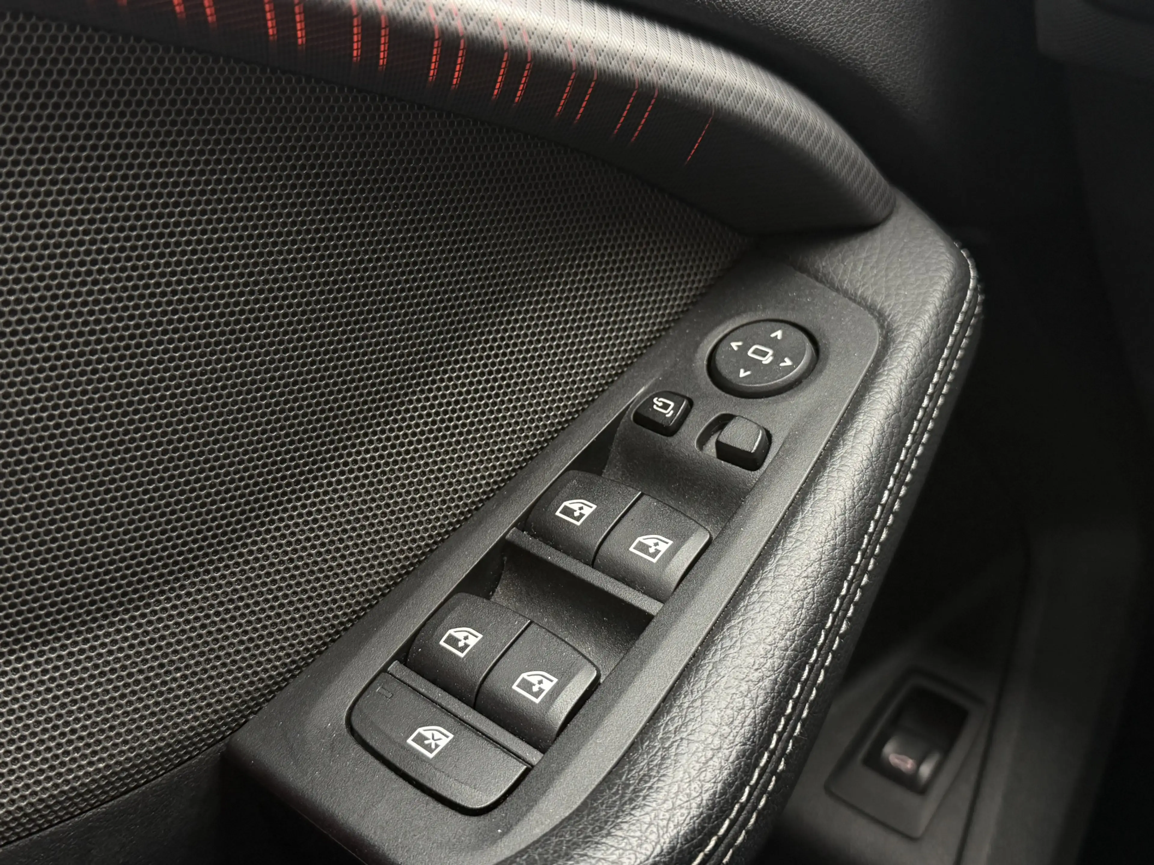 BMW 135 1-serie M135i xDrive High Executive M Sport Pano H — photo 38