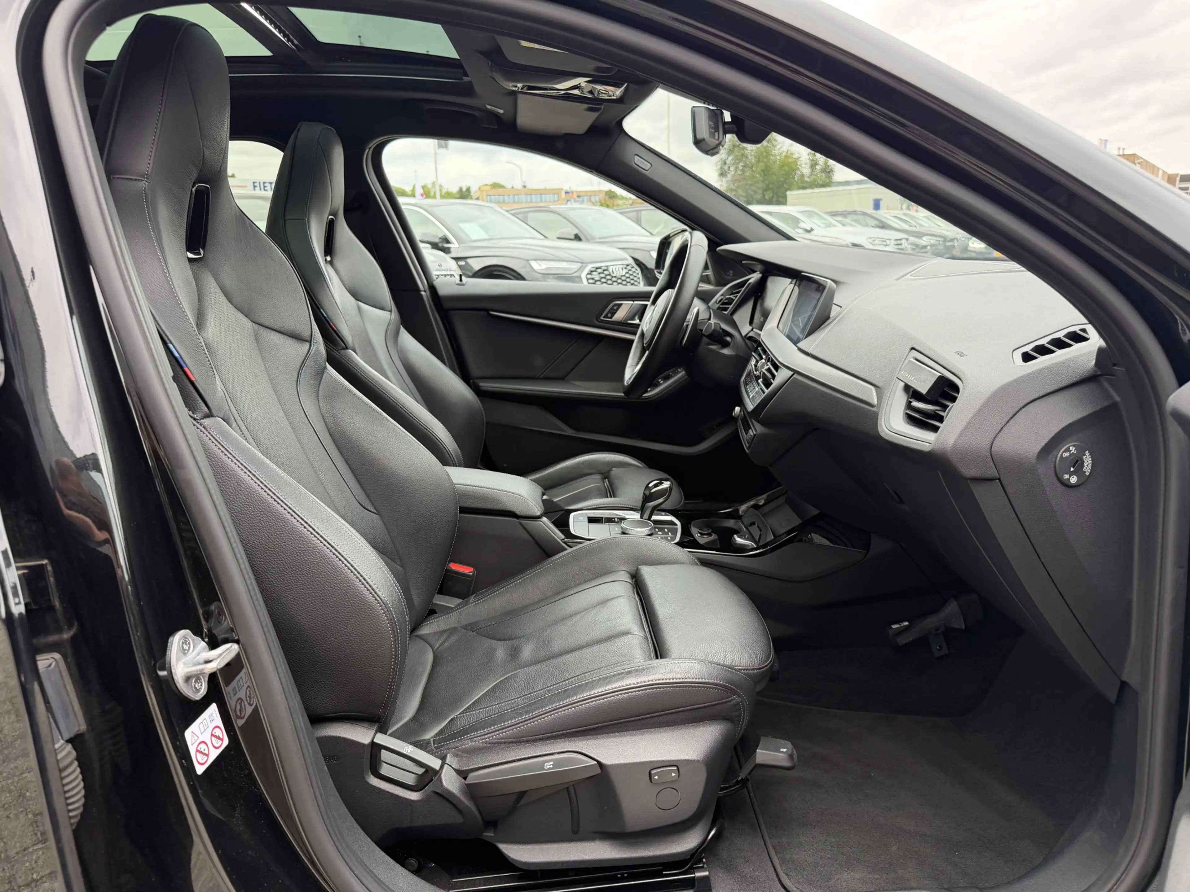 BMW 135 1-serie M135i xDrive High Executive M Sport Pano H — photo 34