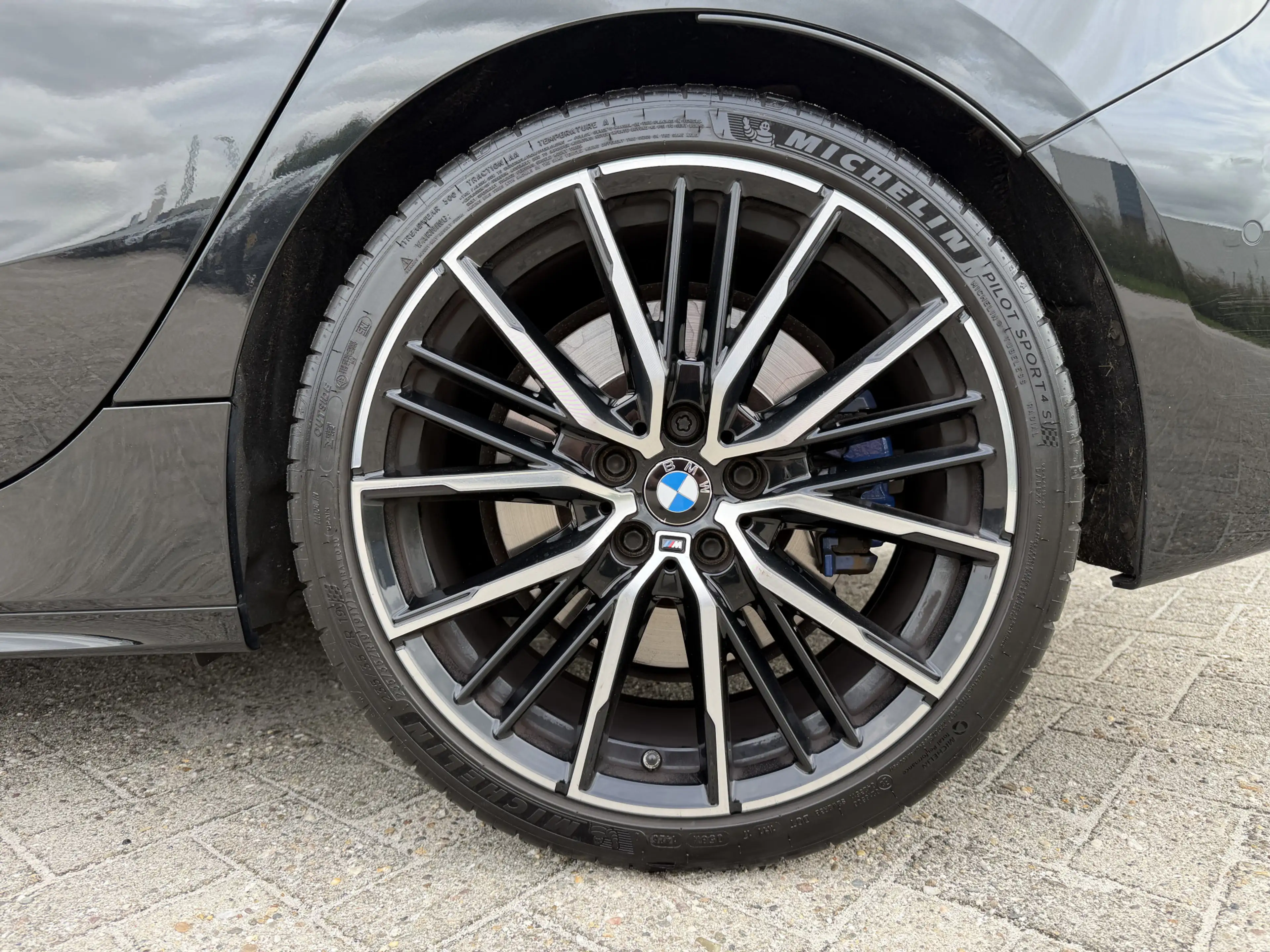 BMW 135 1-serie M135i xDrive High Executive M Sport Pano H — photo 40