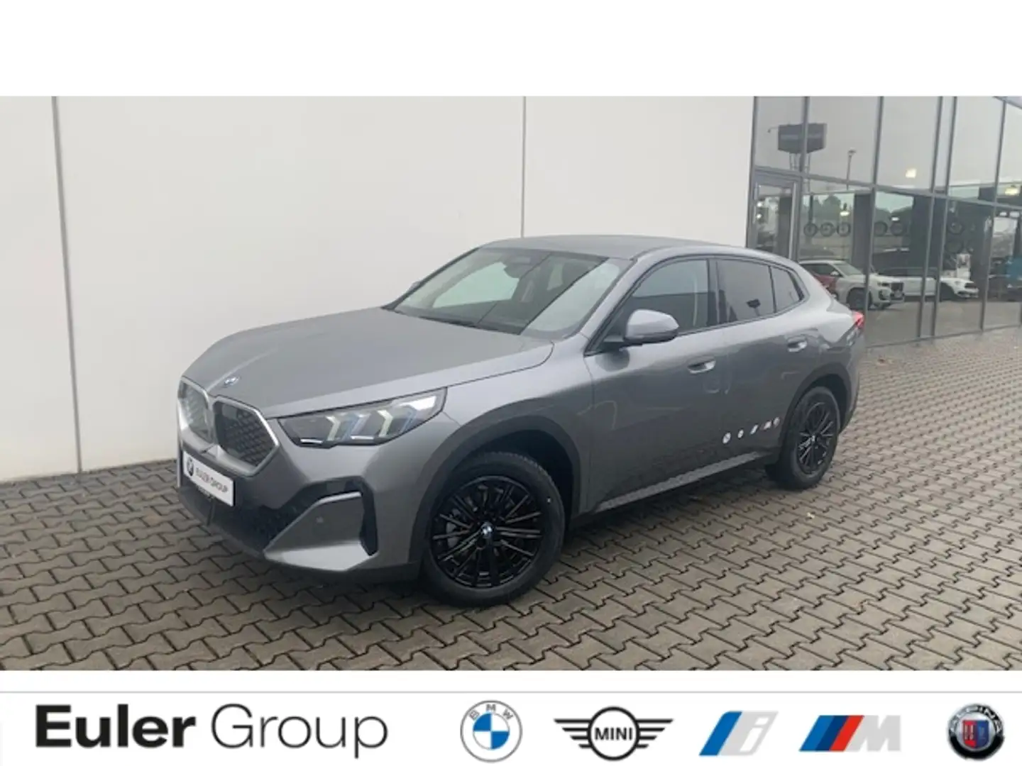 BMW X2 eDrive20 AHK-klappbar AHK Navi digitales Cockpit M Šedá - 1