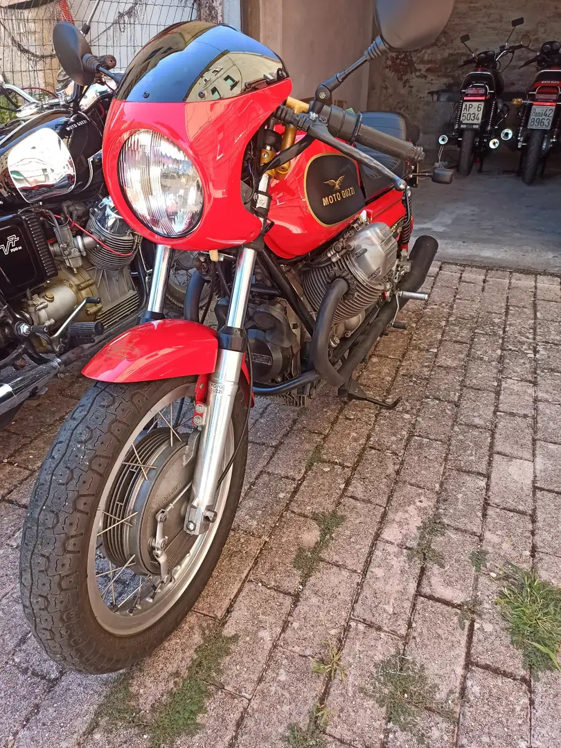 Moto Guzzi 850 Le Mans Rojo - 1