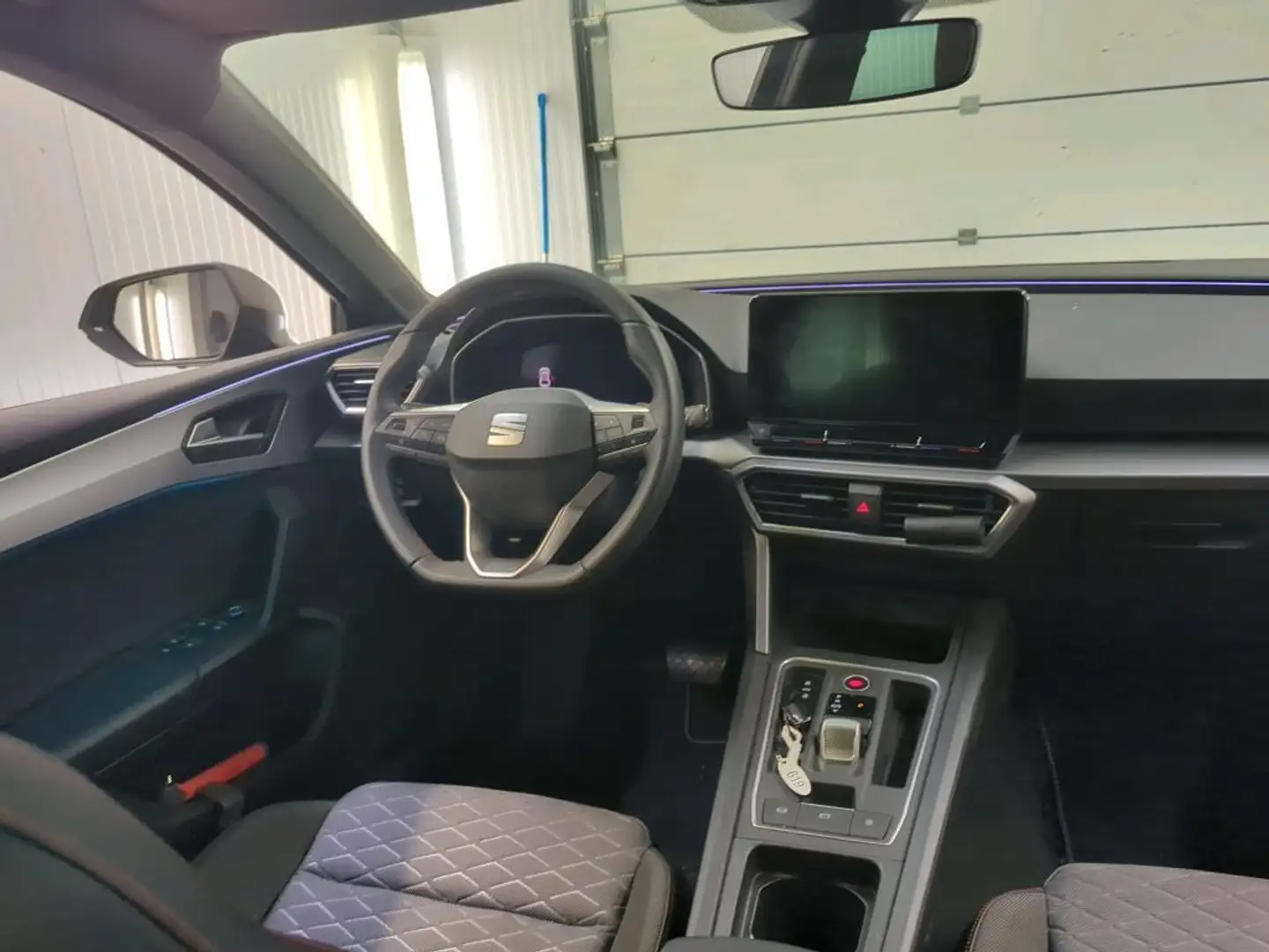 SEAT Leon 1.5 eTSI FR Business Intense | Panorama dak | Came Grijs - 2
