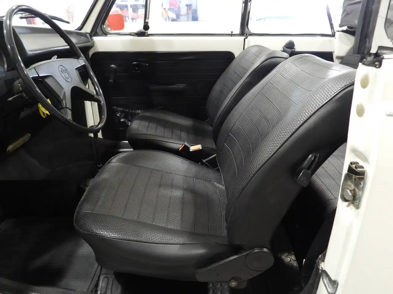 Volkswagen Maggiolino MAGGIOLONE CABRIOLET 1303 15D11 - ISCRITTA ASI CON C.R.S. – SICURA RIVALUTAZIONE – SUPERPREZZO (1979), foto 5