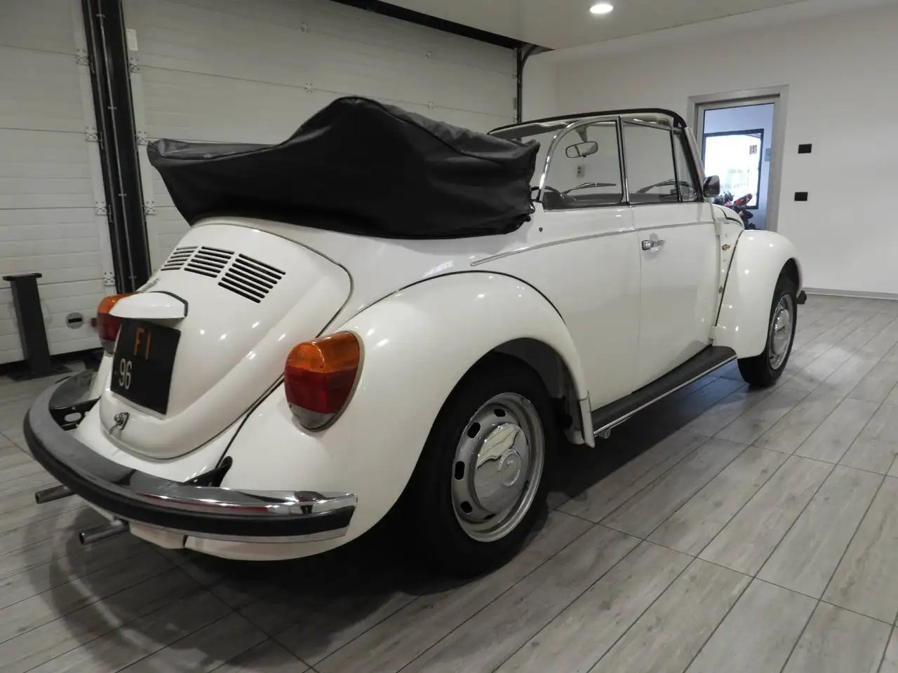 Volkswagen Maggiolino MAGGIOLONE CABRIOLET 1303 15D11 - ISCRITTA ASI CON C.R.S. – SICURA RIVALUTAZIONE – SUPERPREZZO (1979), foto 4