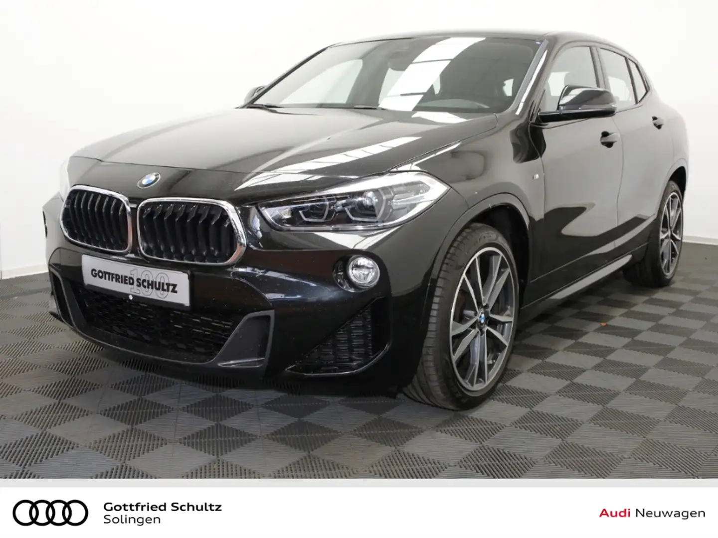 BMW X2 sDrive 18 i M Sport Schwarz - 1