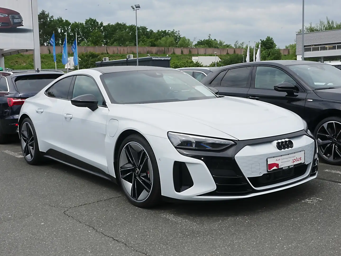 Audi e-tron GT Dynamikpaket+,Pano,B&O,Matrix,21" Gris - 2