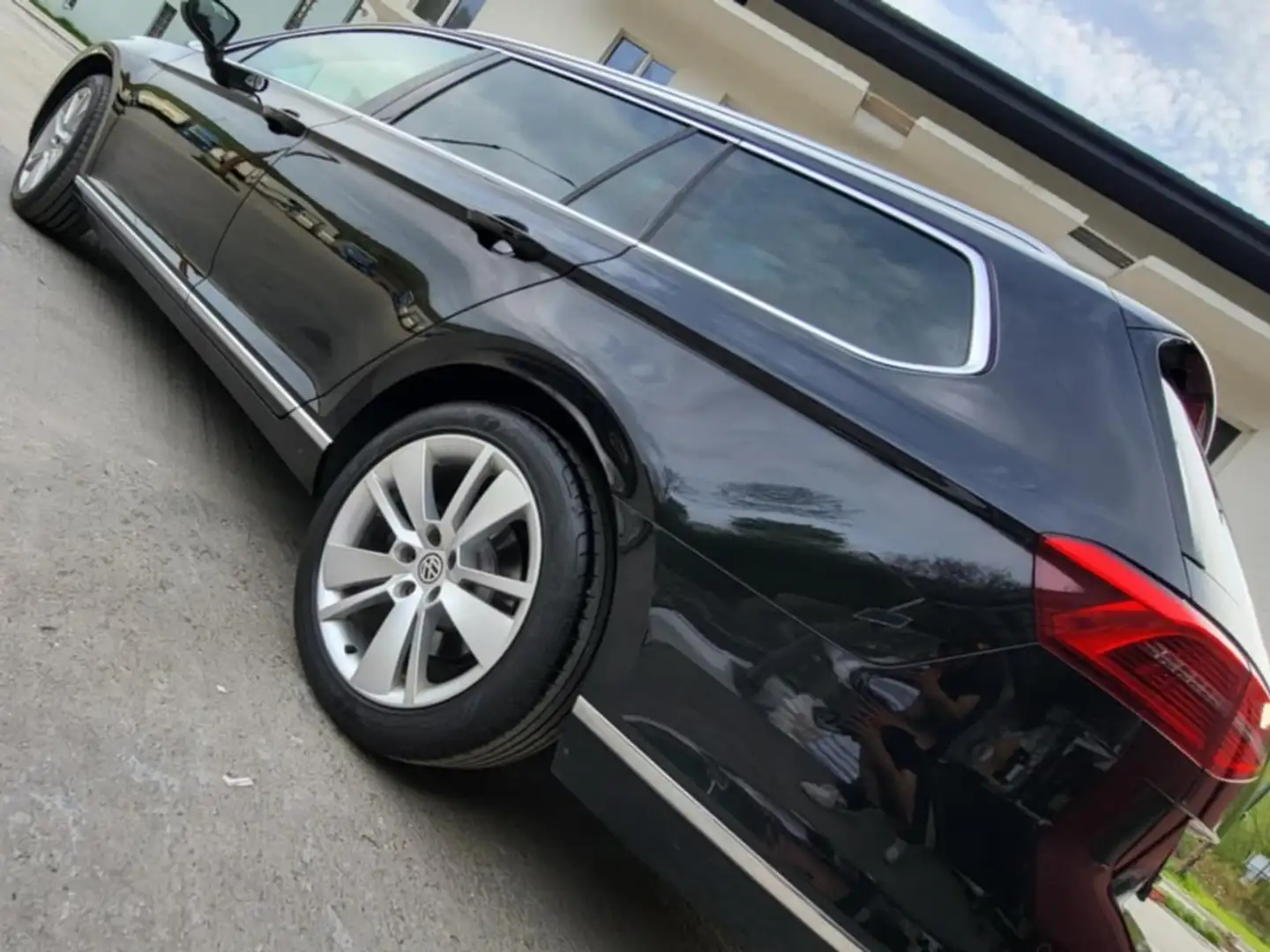 Volkswagen Passat 2.0 TDI (BlueMotion Technology) DSG Highline - 2