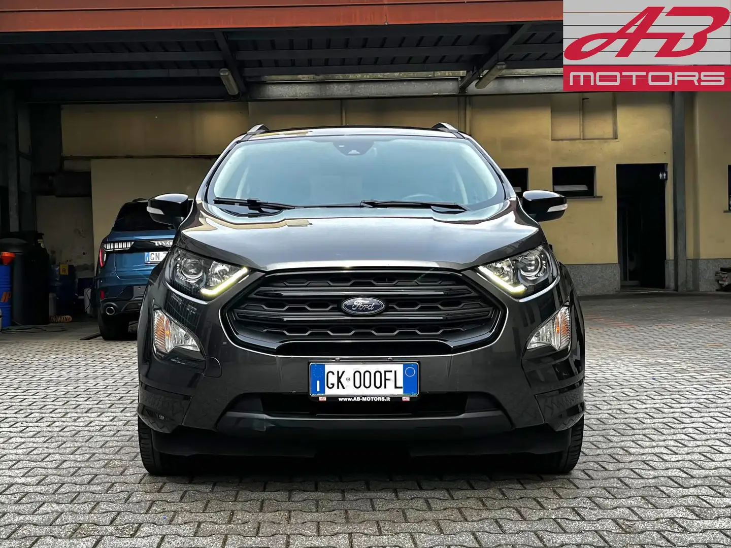 Ford EcoSport 1.0 EcoBoost 125 CV Start&Stop ST-Line Grijs - 2