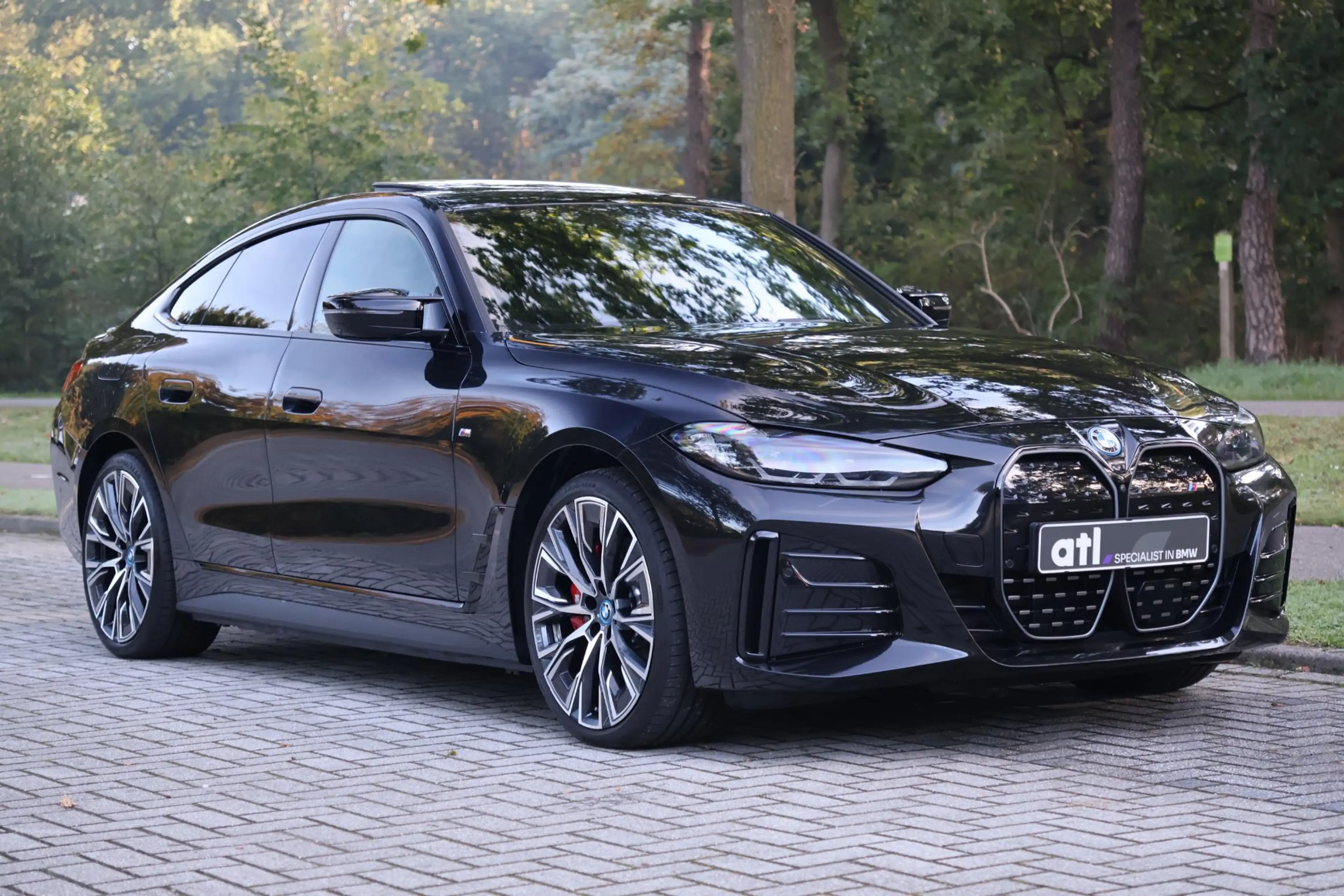 BMW i4 M50 High Executive 84 kWh M-Sport Pro | Pano | HUD — photo 10