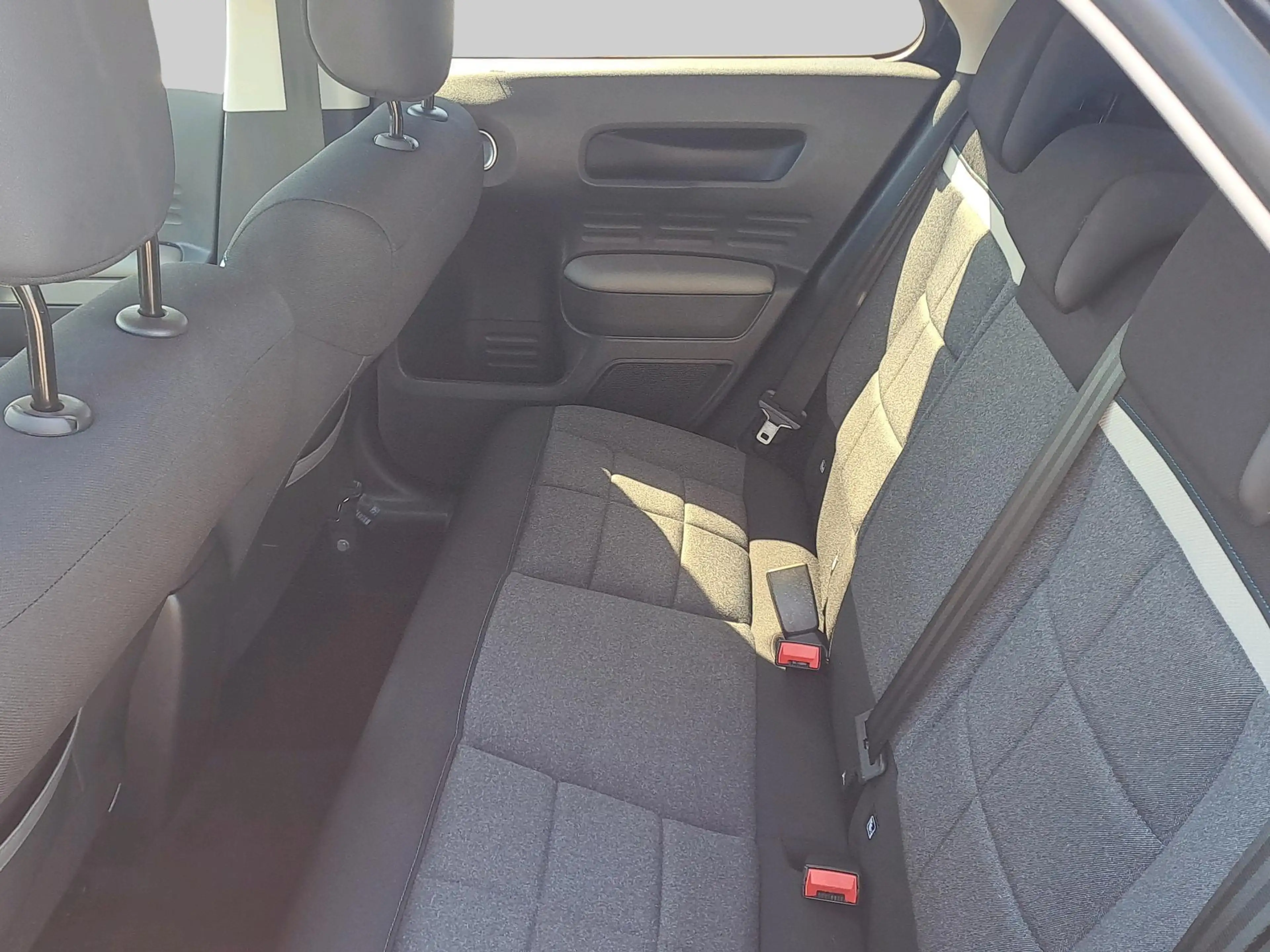 Citroen C4 Cactus 1.2 PureTech Shine Plus — photo 10