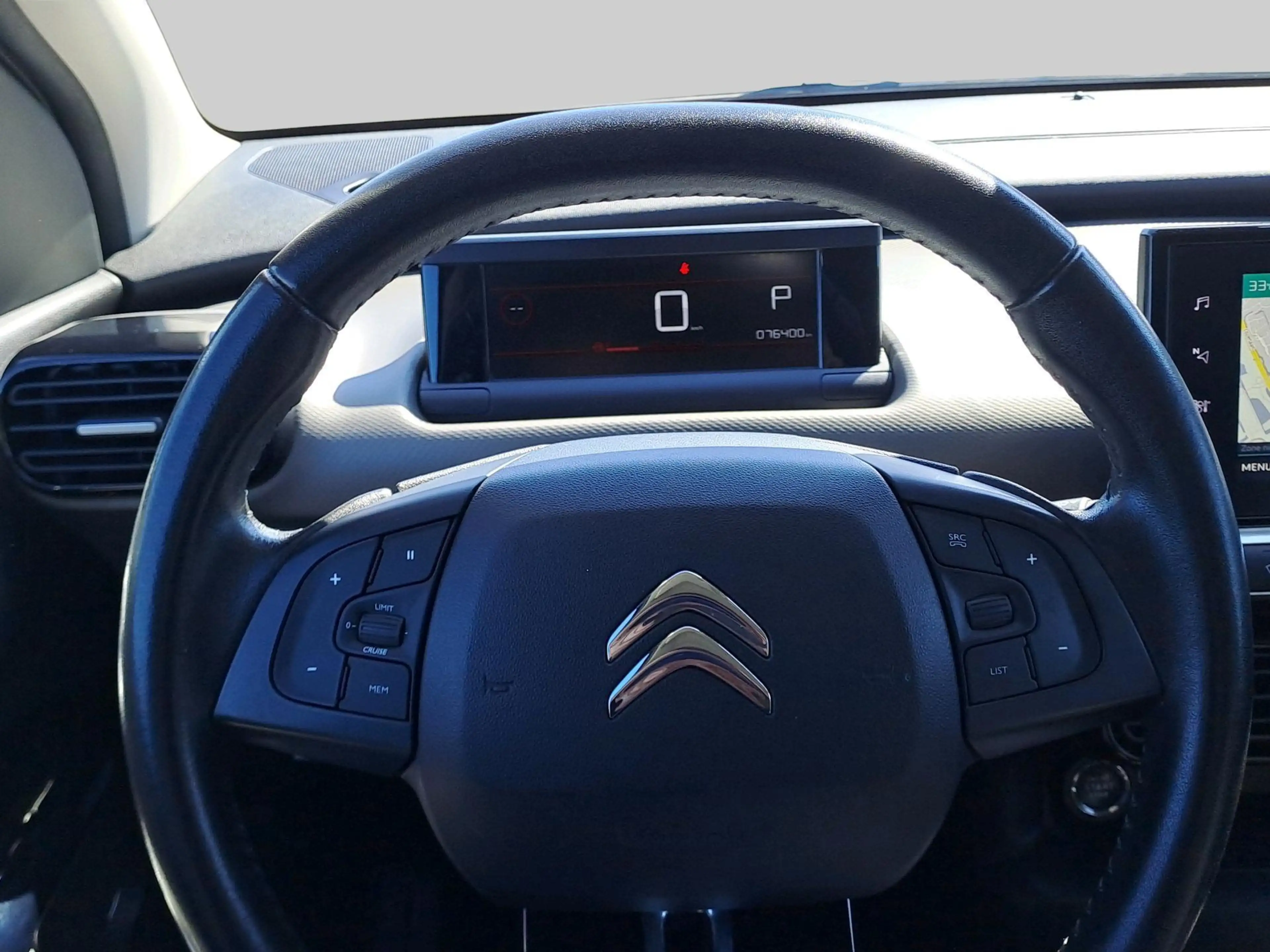 Citroen C4 Cactus 1.2 PureTech Shine Plus — photo 11