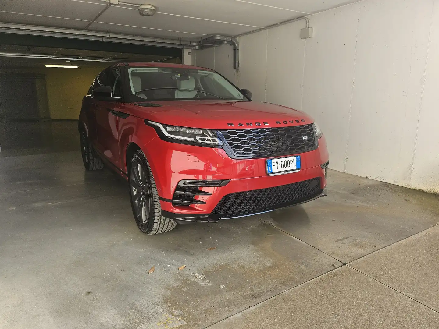 Land Rover Range Rover Velar 2.0 si4 R-Dynamic HSE 250cv auto - 1