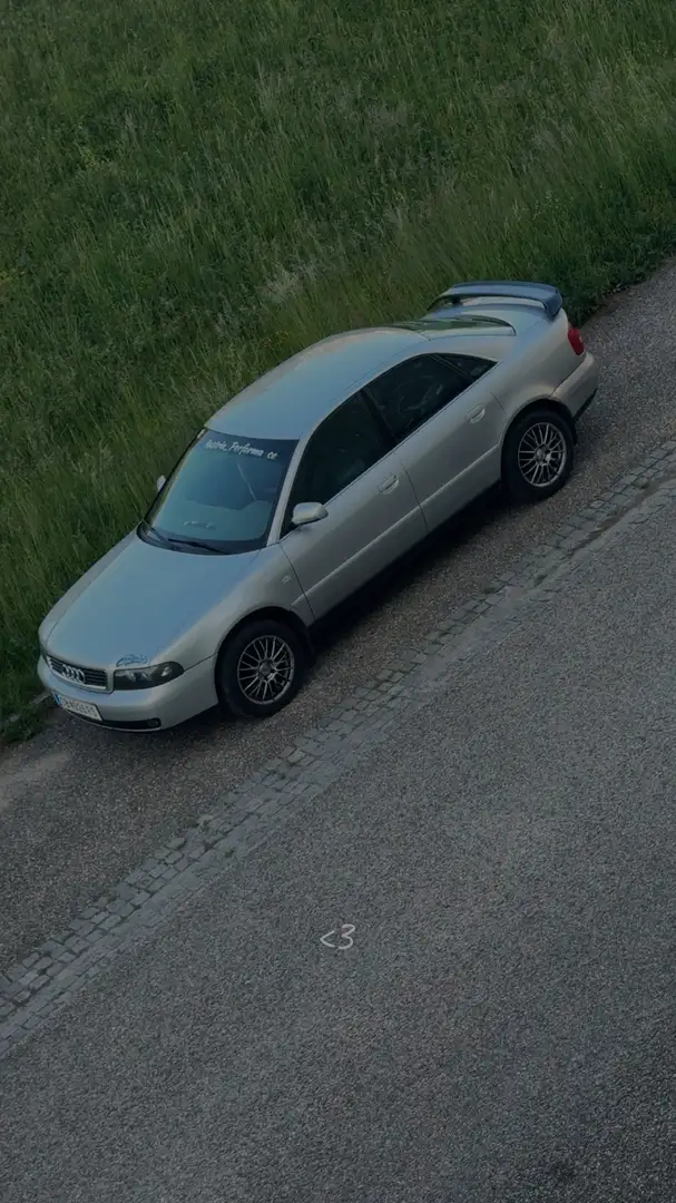 Audi A4 A4 1,9 TDI Silber - 1