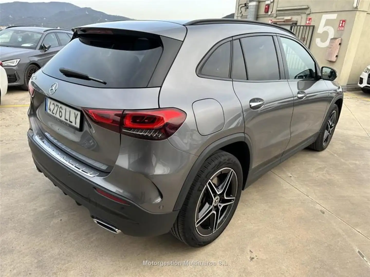 Mercedes-Benz GLA 250 250E EQ - 2