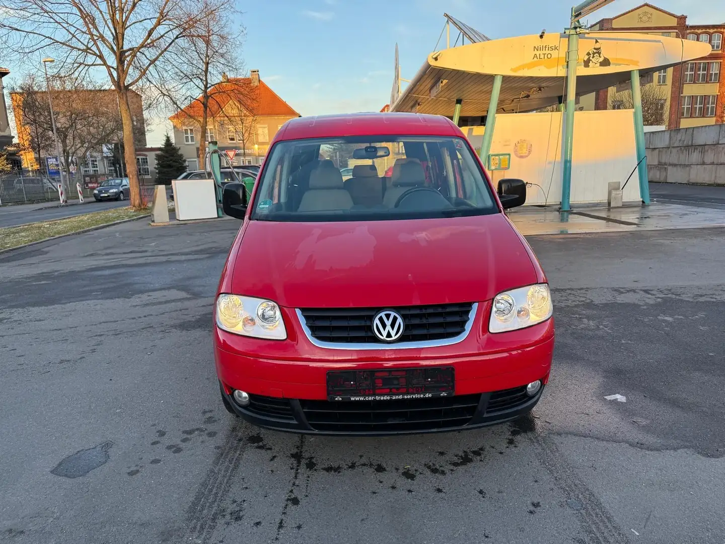 Volkswagen Caddy 1.4 Life (5-Si.) Rot - 2