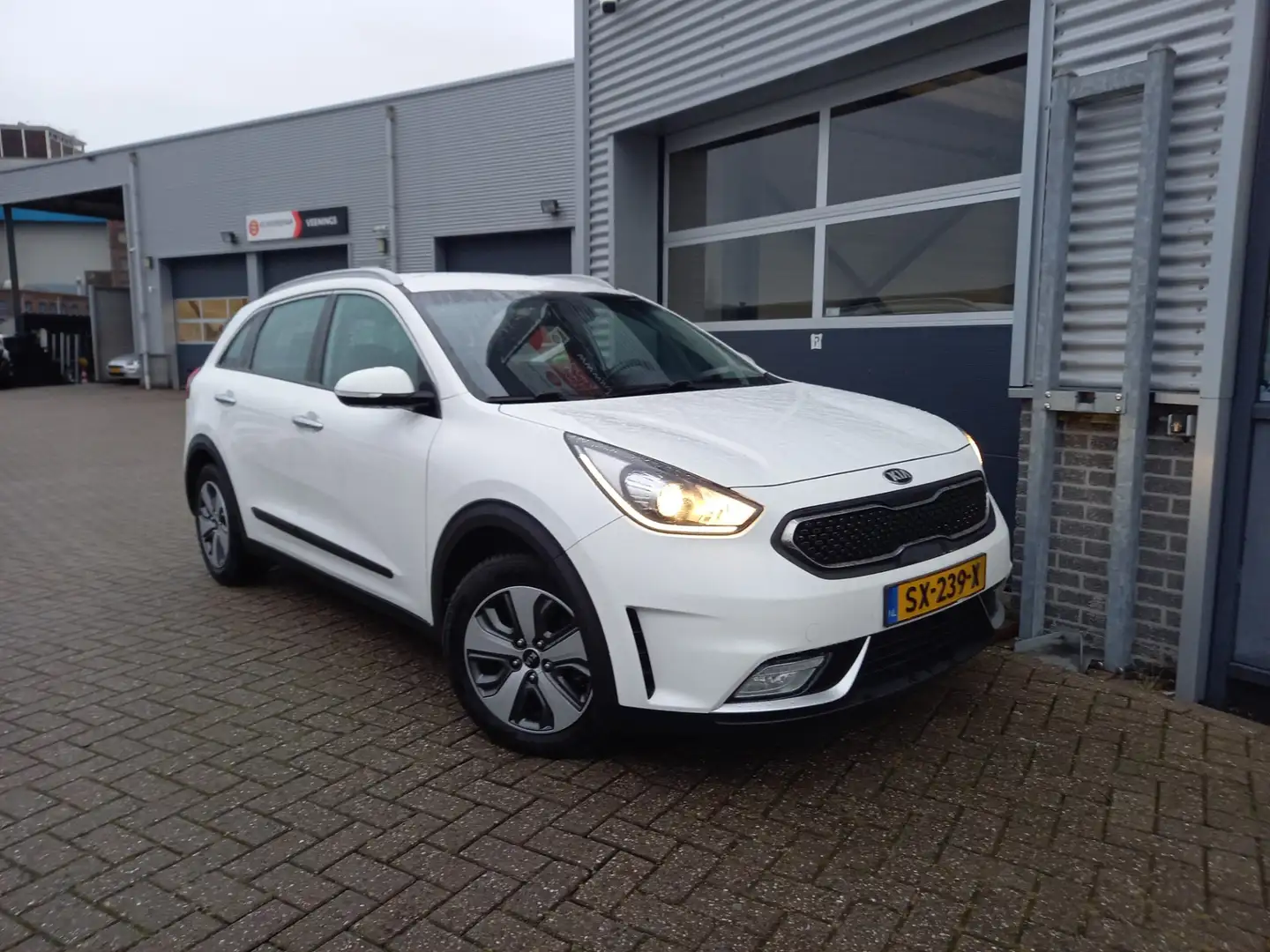 Kia Niro 1.6 GDi Hybrid DynamicLine - 1e EIGENAAR - NL AUTO Blanc - 2