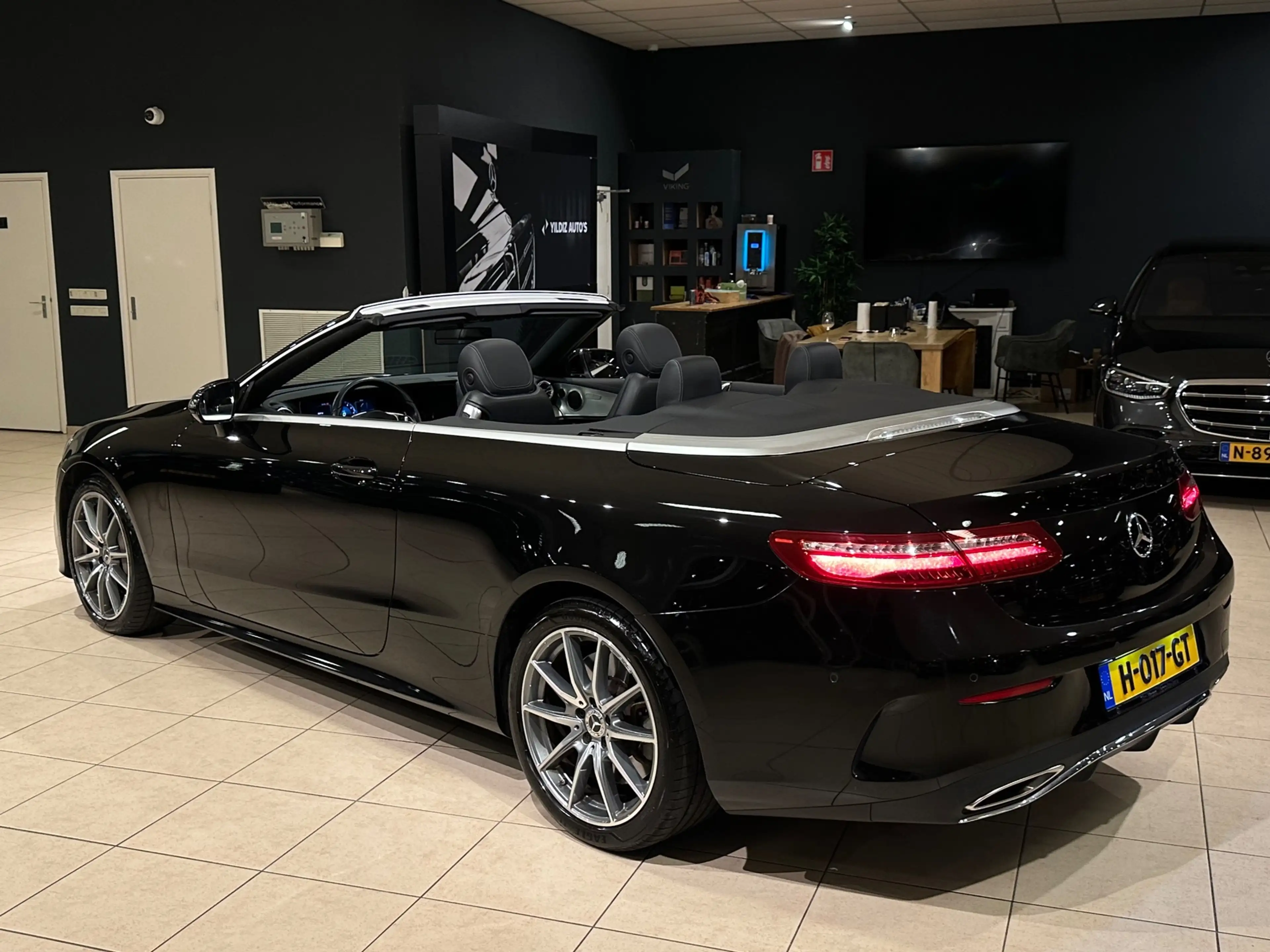 Mercedes-Benz E 400 Cabrio 4MATIC AMG-PAKKET|MULTIBEAM|333PK|WIDESCREE — photo 14
