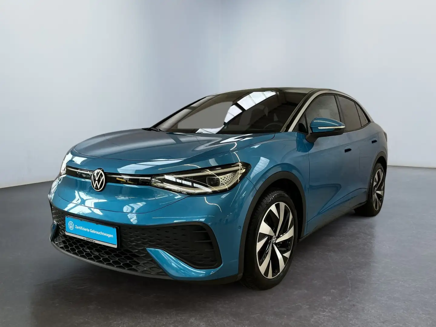 Volkswagen ID.5 PRO W (77kWh) Anhängerkupplung schwenkbar Blau - 2