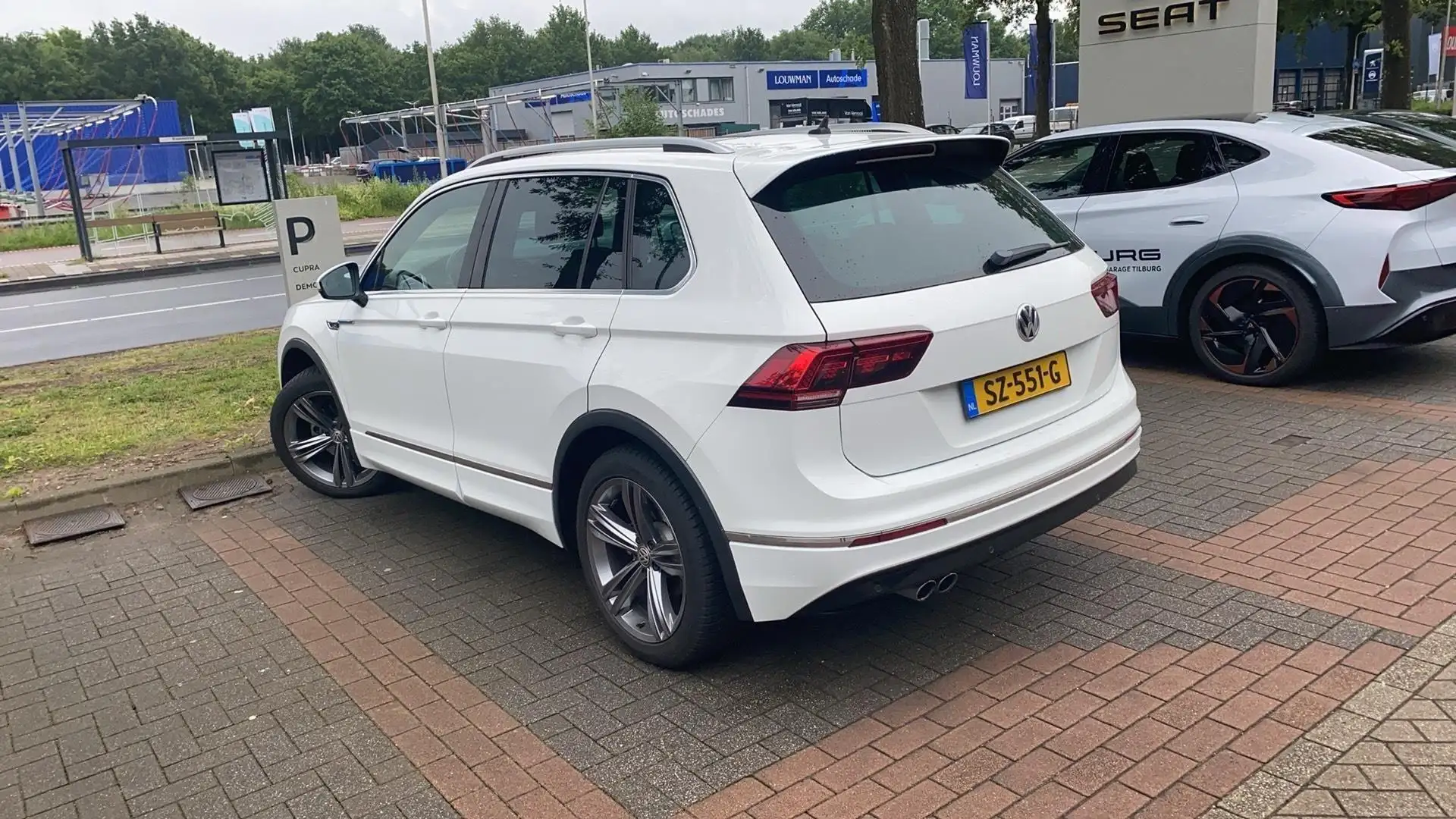 Volkswagen Tiguan 1.4 TSI 4Motion Highline Business R 150 PK | Autom Blanc - 2
