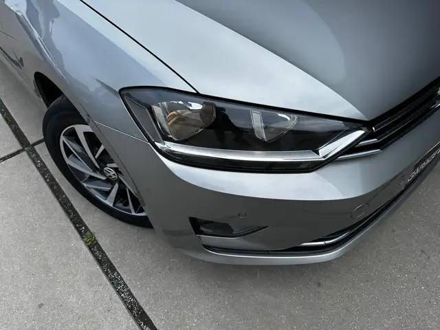 Volkswagen Golf view 7