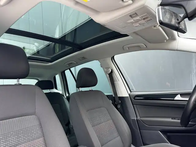 Volkswagen Golf view 15