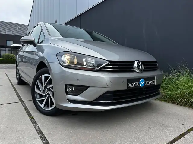 Volkswagen Golf view 6