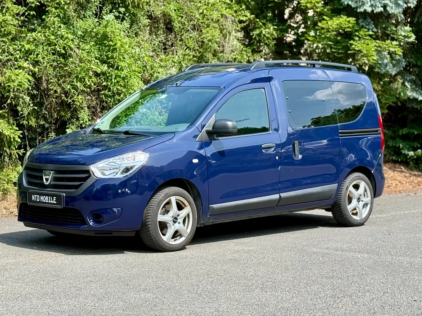 Dacia Dokker TCe 115 Ambiance+2.HAND+KLIMA+ZV+BLUETOOTH+S-HEFT+ Bleu - 1