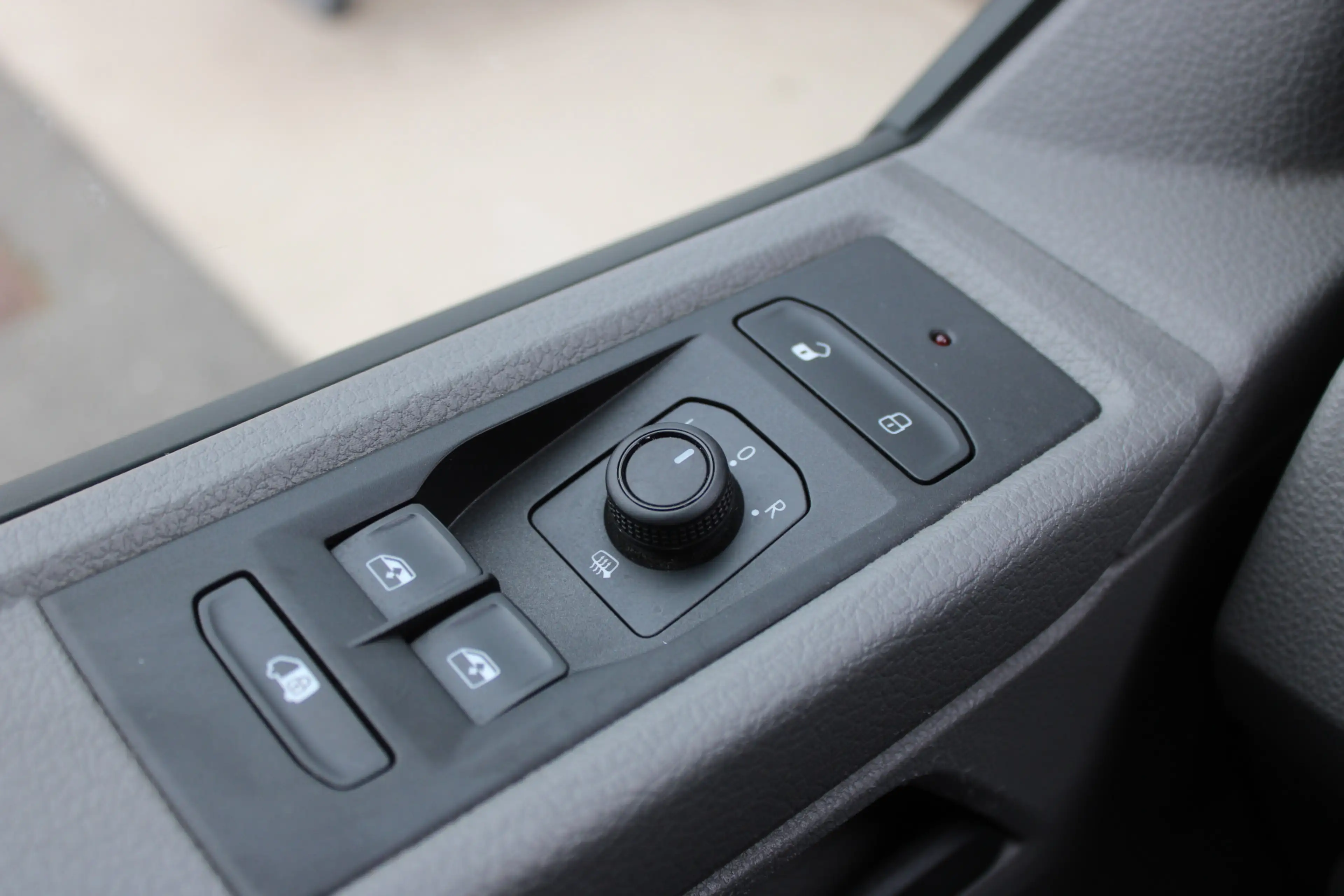 Volkswagen Transporter 2.0 TDI 150PK L2H1 |3-ZITS|CARPLAY|CRUISE-CONTROL| — photo 18