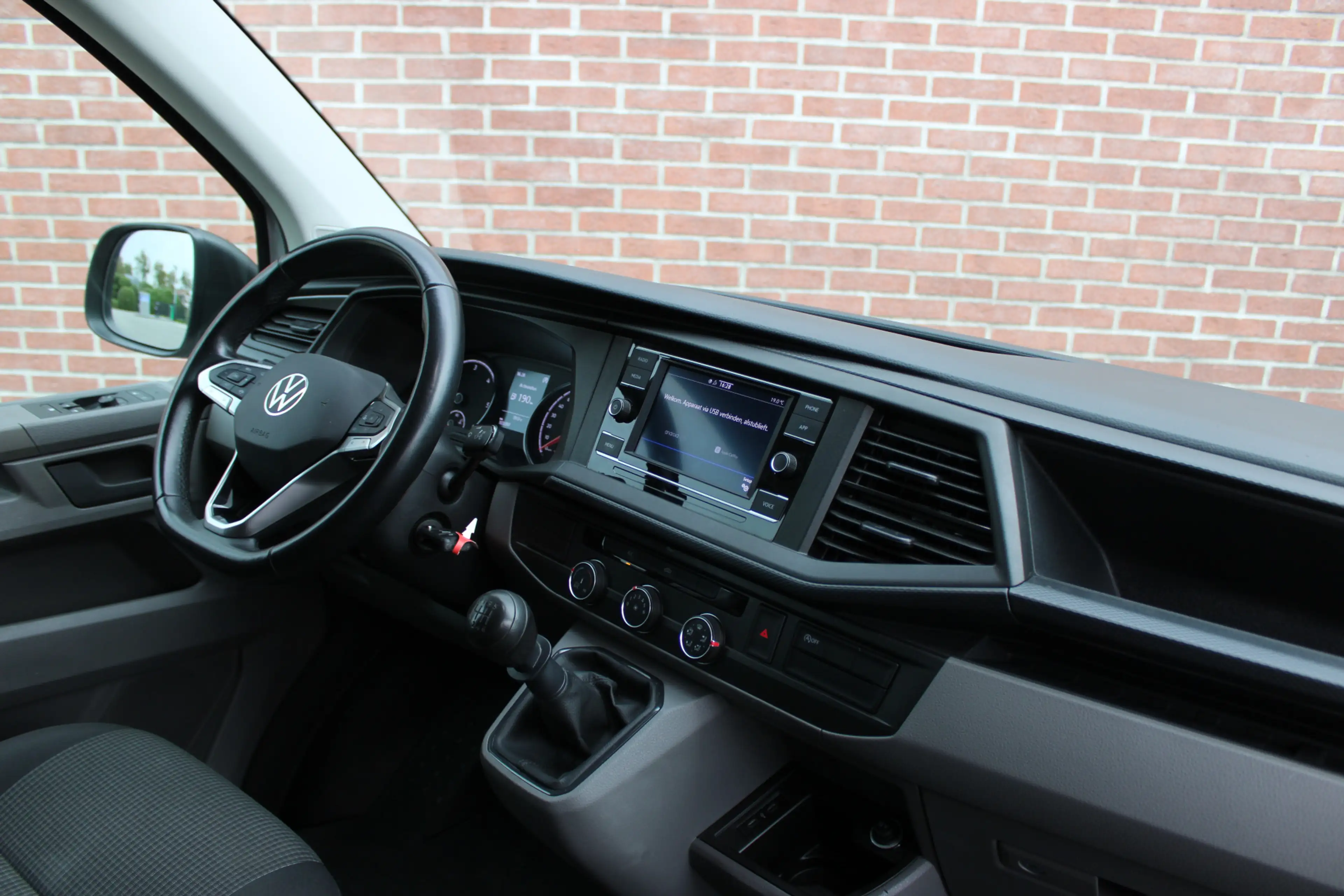 Volkswagen Transporter 2.0 TDI 150PK L2H1 |3-ZITS|CARPLAY|CRUISE-CONTROL| — photo 6