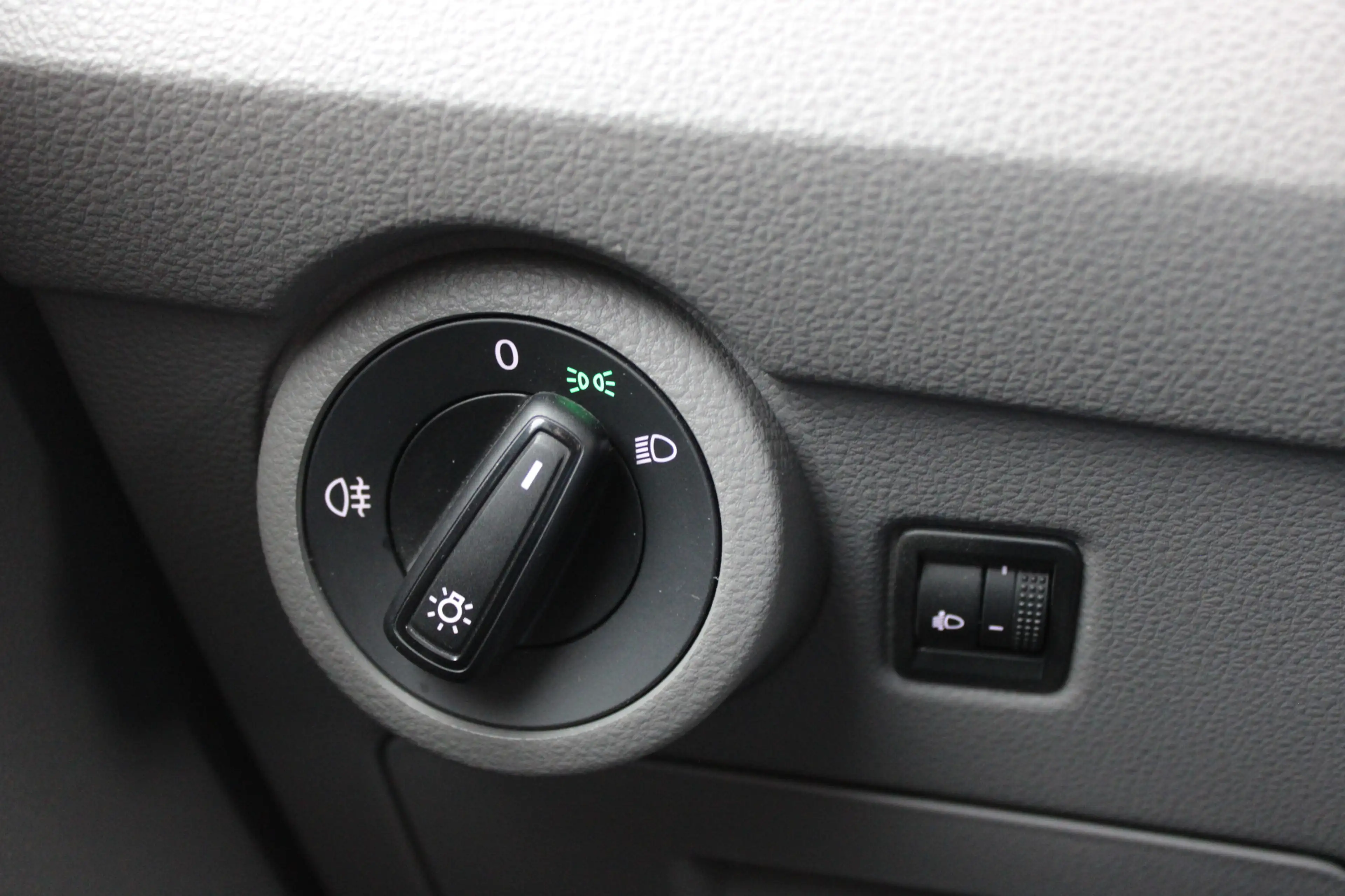Volkswagen Transporter 2.0 TDI 150PK L2H1 |3-ZITS|CARPLAY|CRUISE-CONTROL| — photo 19