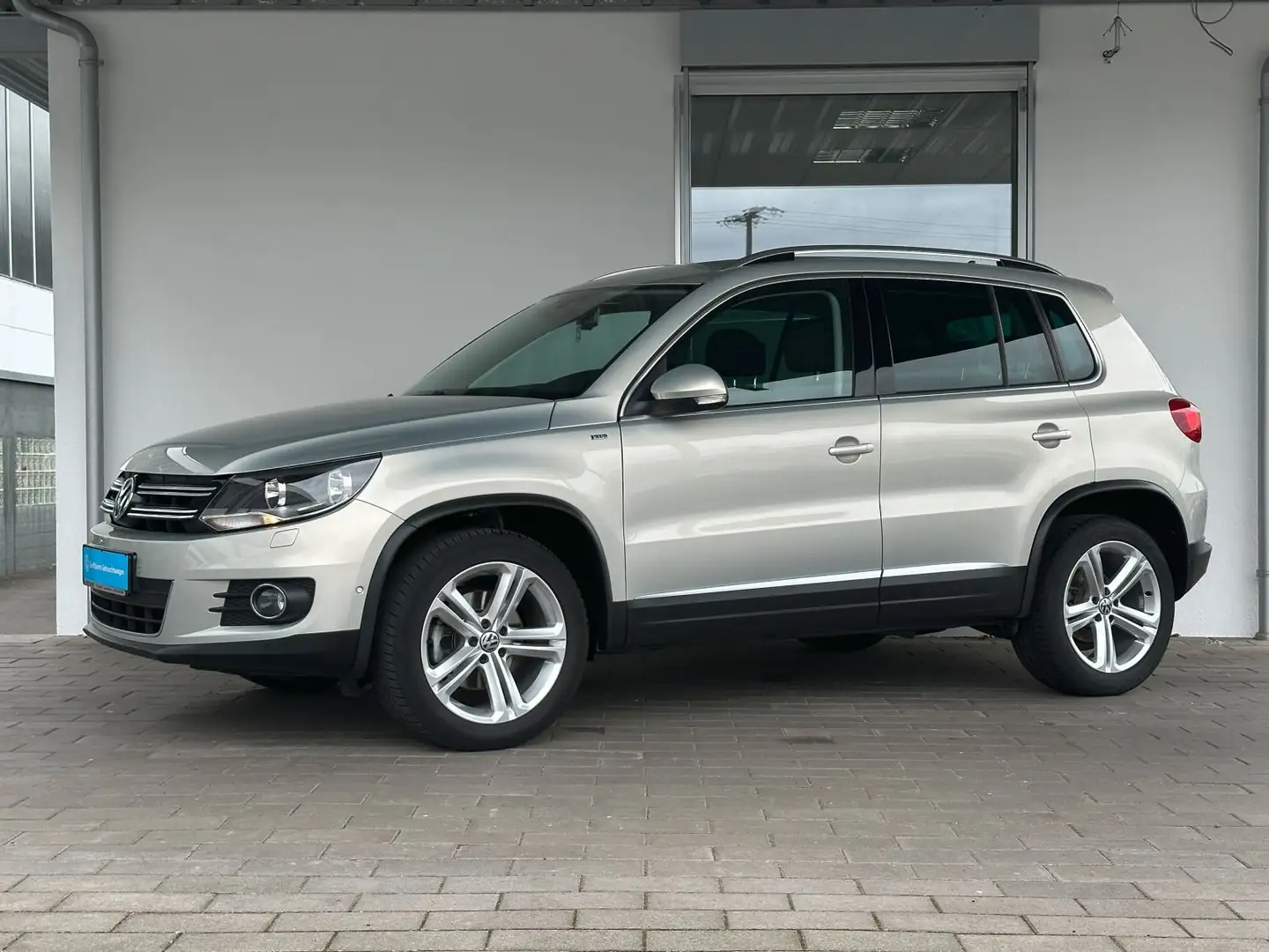 Volkswagen Tiguan Cup Sport&Style 2.0 TDI DSG 4M AHK NAVI Silber - 2