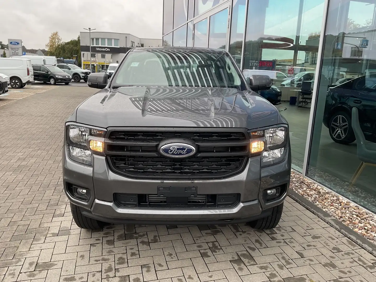 Ford Ranger Doppelkabine XLT 170PS Automatik 4WD Gris - 2