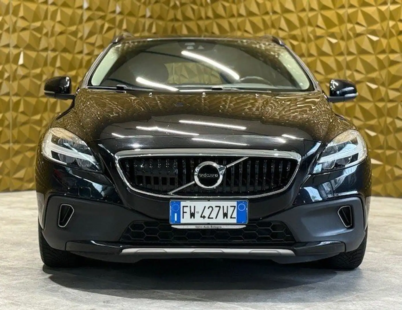 Volvo V40 Cross Country V40 Cross Country 2.0 d2 Style Plus Negru - 1