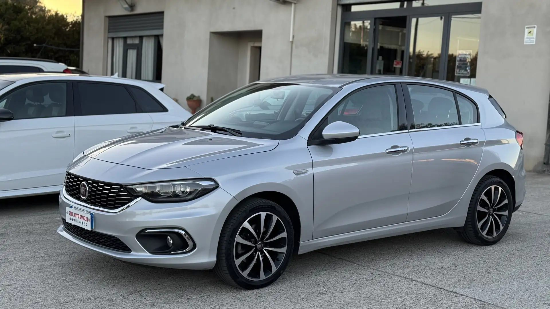 Fiat Tipo 5 porte 1.6 mjt Lounge s&s 120cv - 1