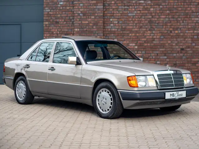 Mercedes-Benz 260 E W124, 2. Hand, Leder, H-Zul., nur 57.000 KM