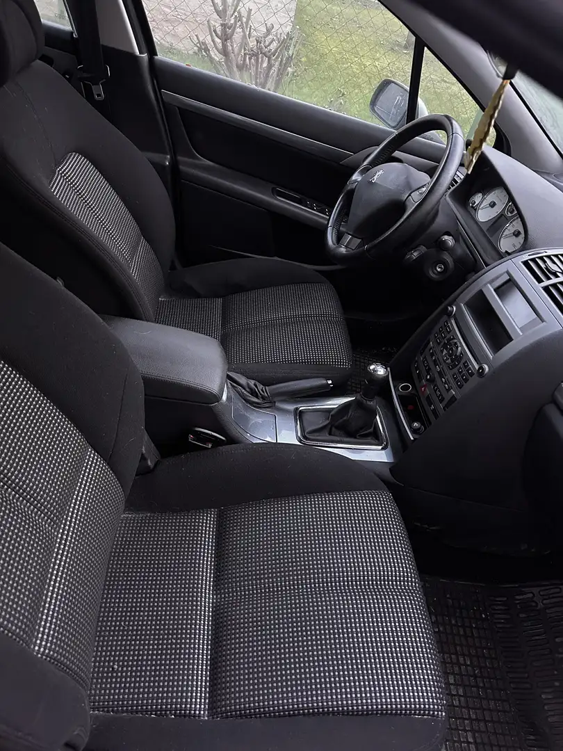 Peugeot 407 SW 135 Premium - 2