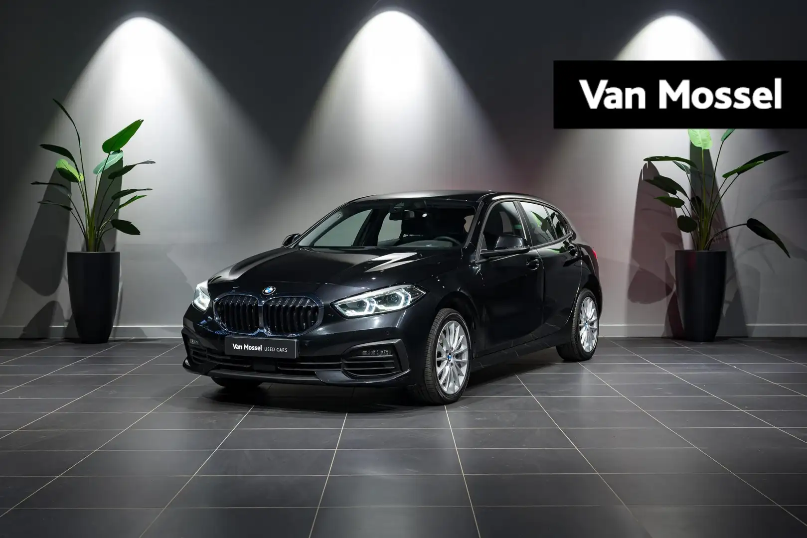 BMW 118 1-serie 118iA PDC | NAVI | LED Noir - 1