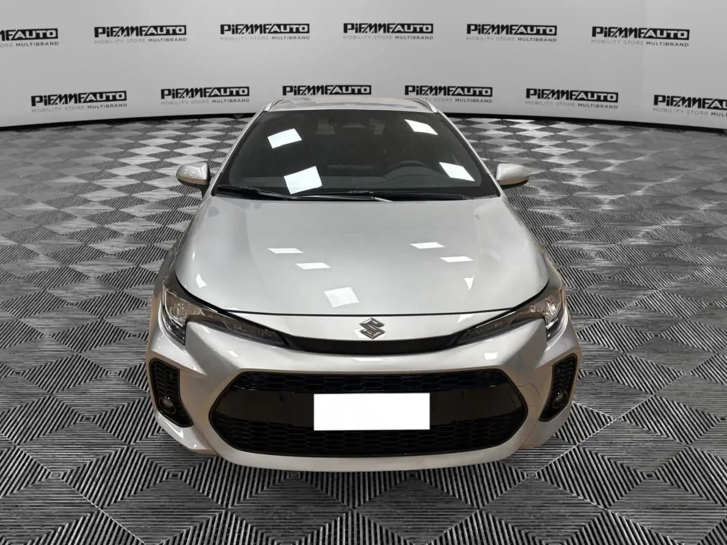 Suzuki Swace 1.8 Hybrid Cool E-CVT auto Silber - 2