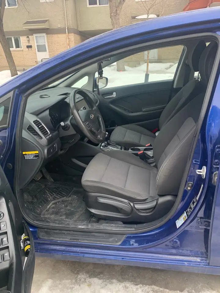 Kia Forte снимка Kia Forte