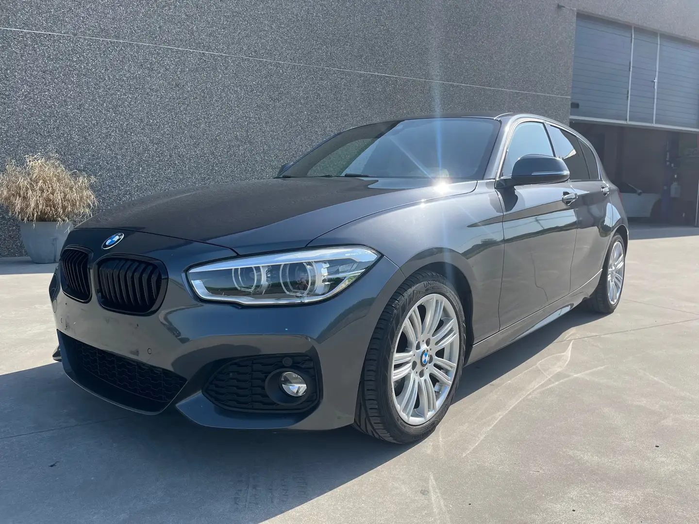 BMW 120 120 dAS LCI 190Ch - Pack M - Garantie Grijs - 1