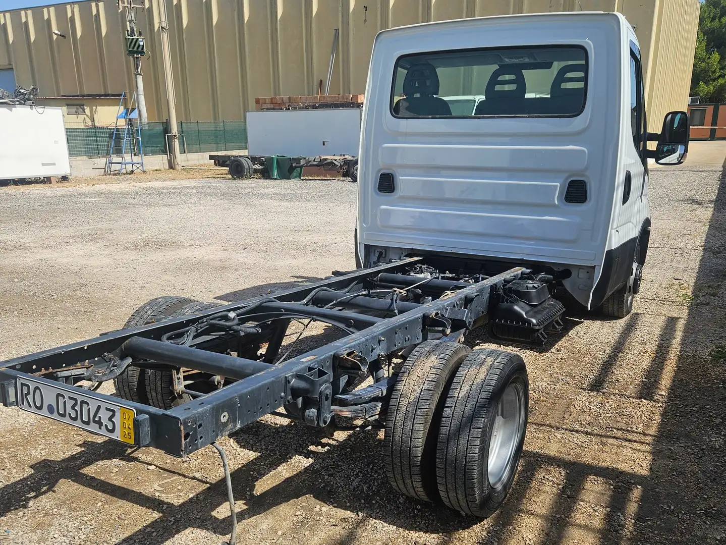 Iveco Daily 35 180 autotelaio anno 2019 gemellato Alb - 2