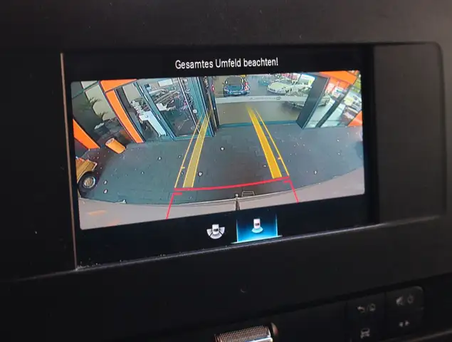 Mercedes-Benz Sprinter view 15