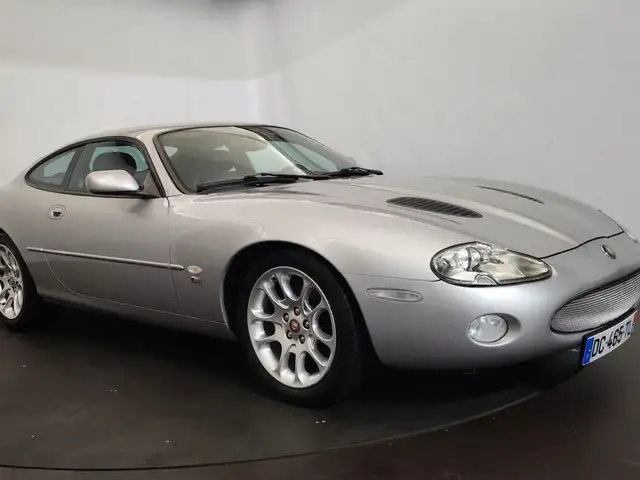 Jaguar XKR coupé