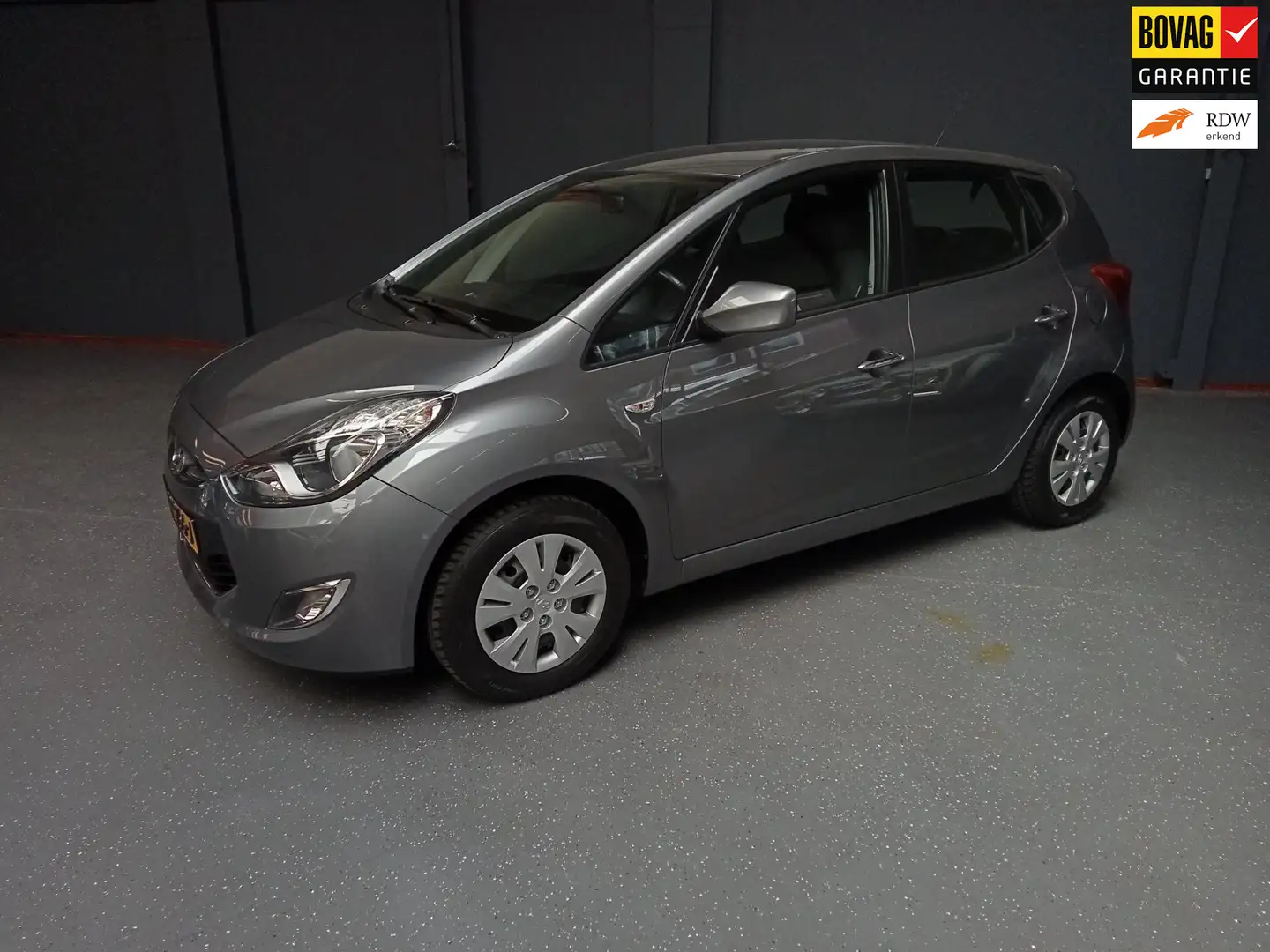 Hyundai iX20 1.4i i-Motion Grau - 1
