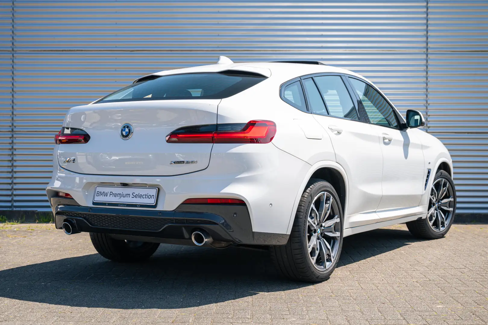 BMW X4 xDrive20i High Executive M Sport Automaat / Panora White - 2
