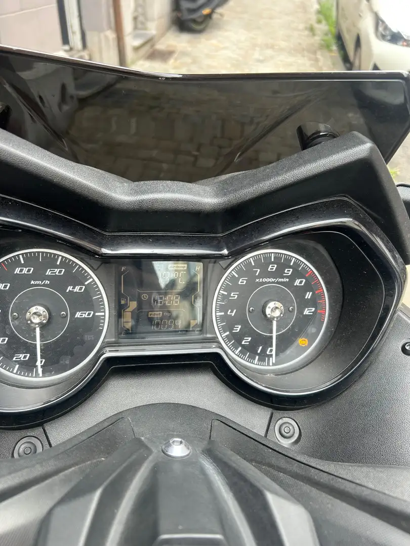 Yamaha X-Max 125 Techmax Czarny - 1