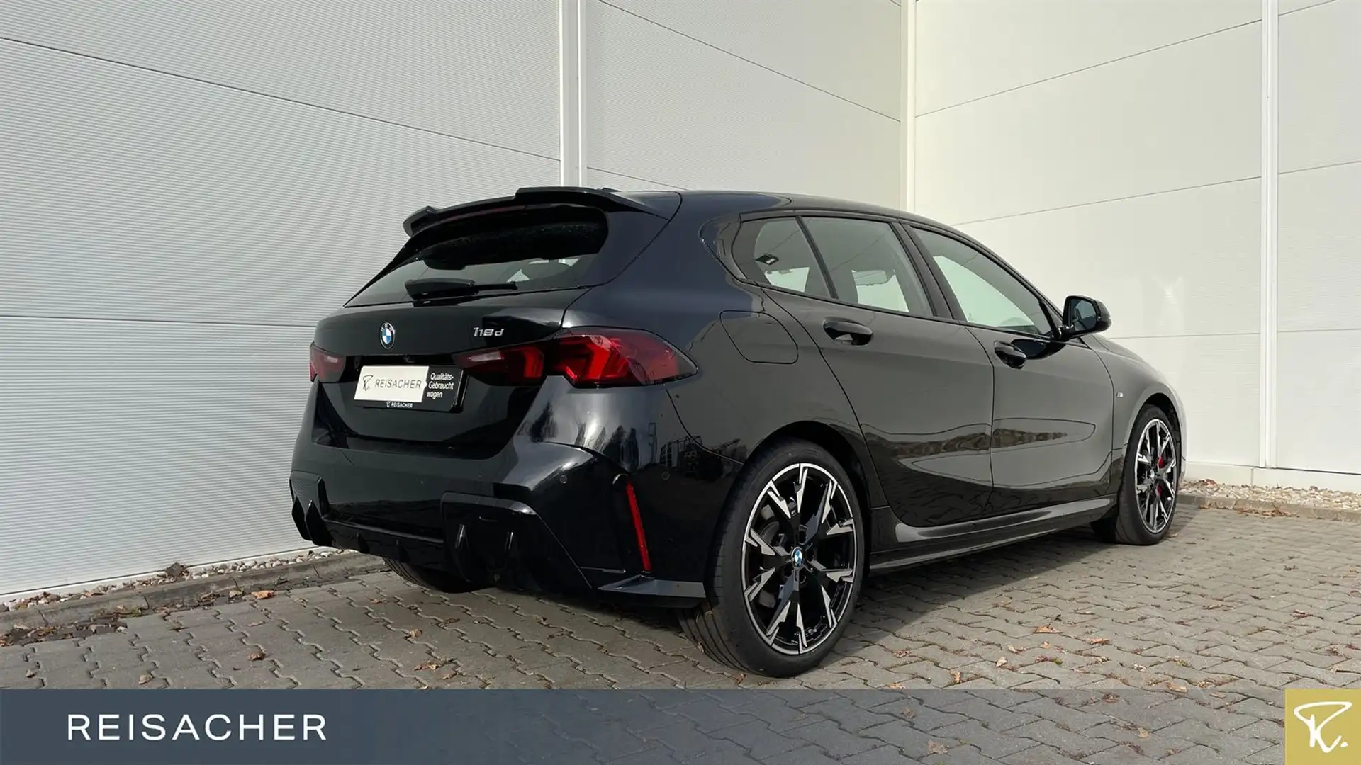 BMW 118 d M-Sport,M-Sport PRO,Autom Schwarz - 2